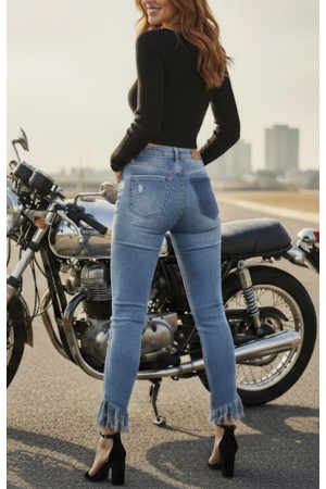 Pacalari Puskul Detayli Yirtik Jean